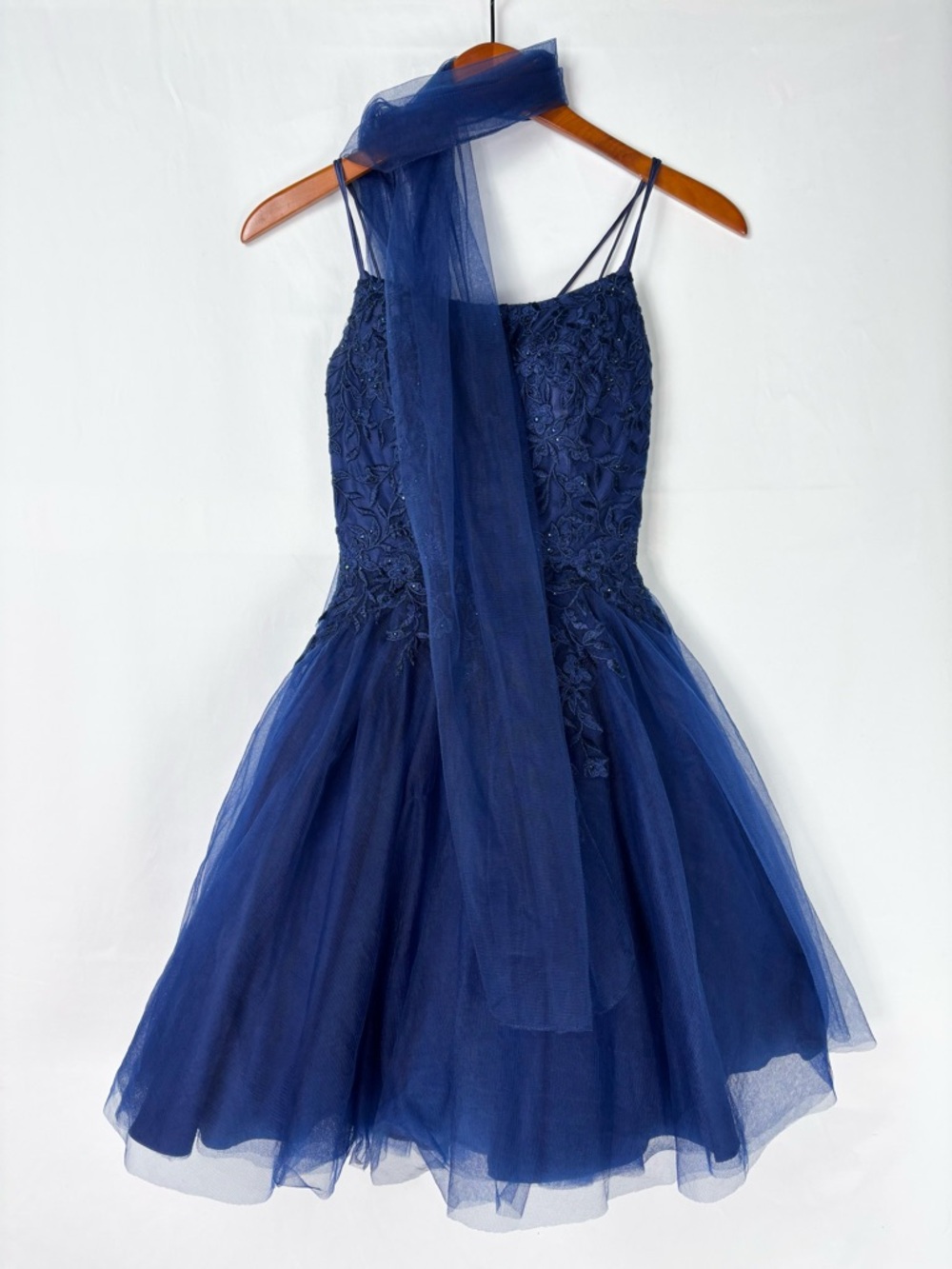 NOX Anabel Lace Embroidered Straight Neckline Tulle Dress Blue Size 2